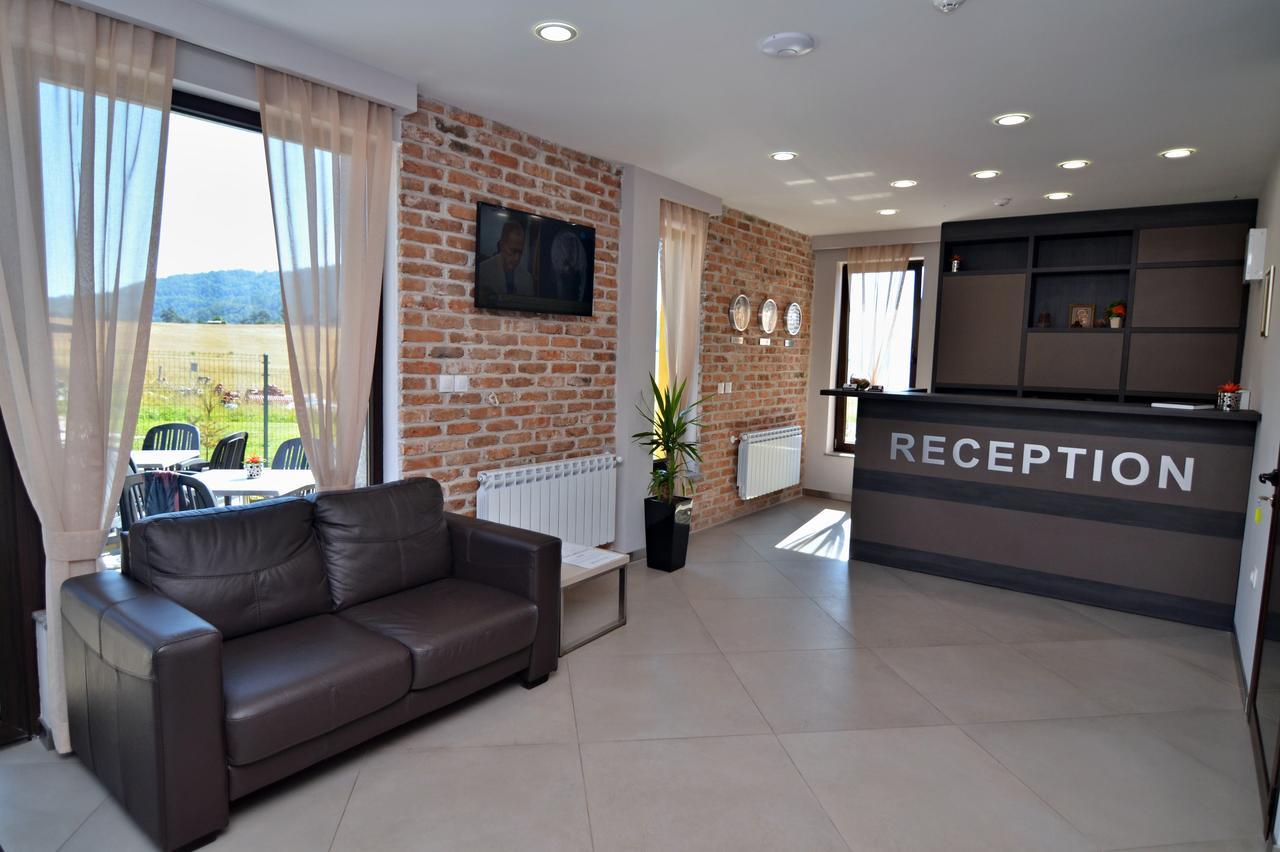 La Casa Hotel Цигов-Чарк Экстерьер фото